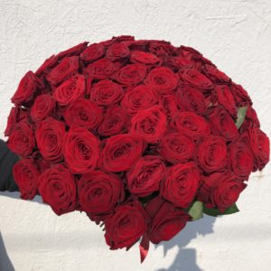 Букет из 51 розы «Red Naomi»