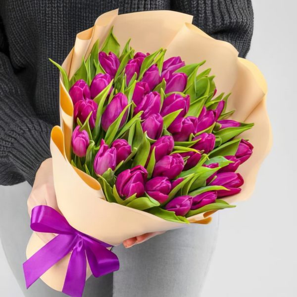 35 Фиолетовых Тюльпанов